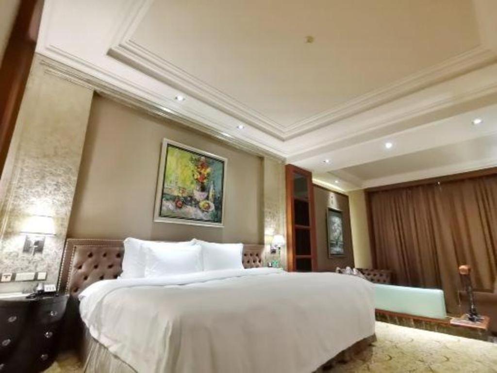Chateau Starriver Guangzhou Peninsula Exterior photo
