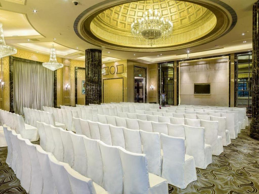 Chateau Starriver Guangzhou Peninsula Exterior photo