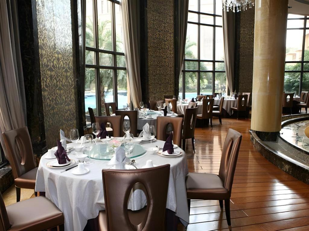 Chateau Starriver Guangzhou Peninsula Exterior photo